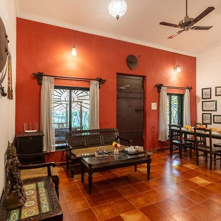 Vintage Estate - Lakeside Allure With Vintage Decor,A Plunge Pool & A Lawn Featuring A Charming Gazebo Karjat Exterior foto