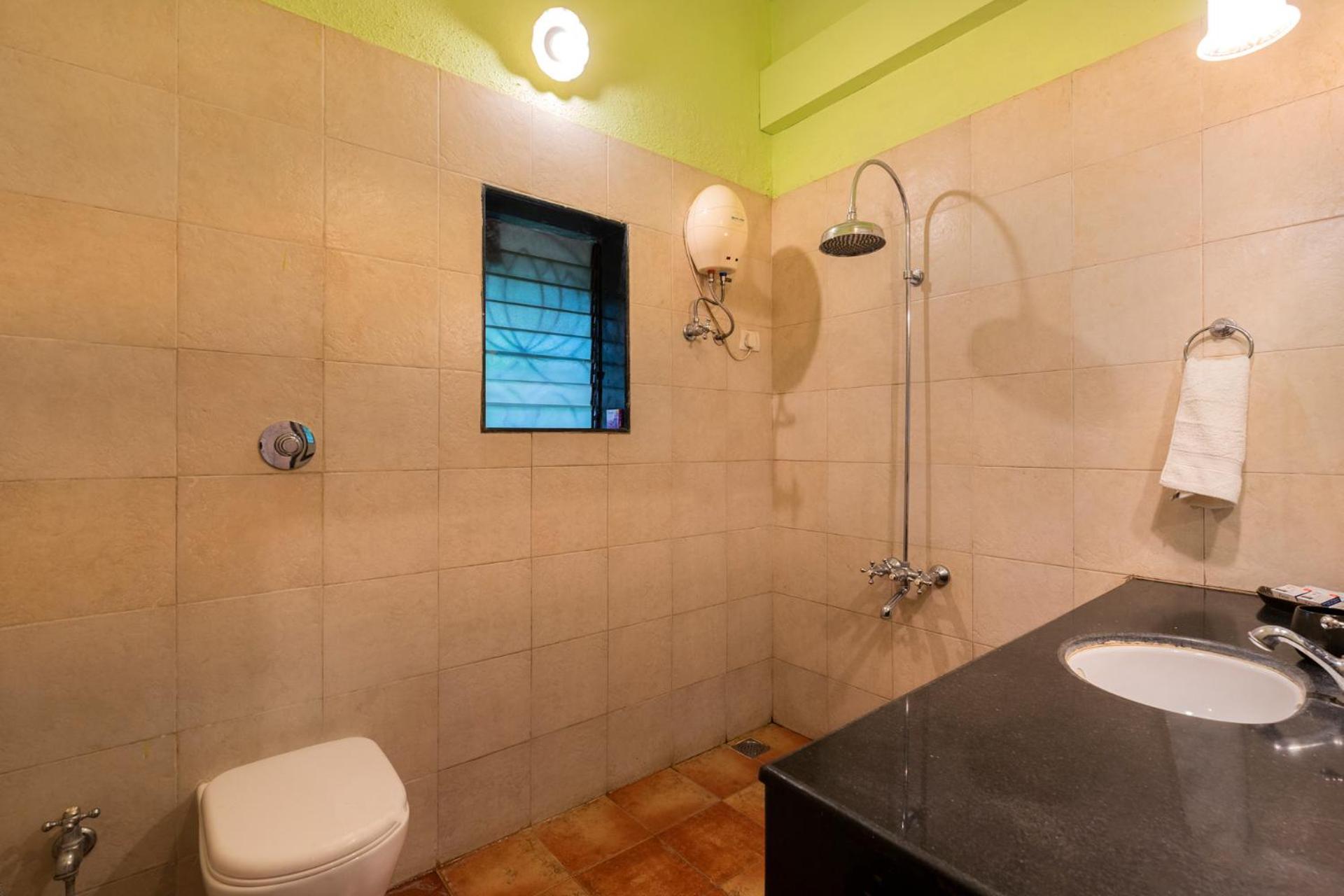 Vintage Estate - Lakeside Allure With Vintage Decor,A Plunge Pool & A Lawn Featuring A Charming Gazebo Karjat Exterior foto